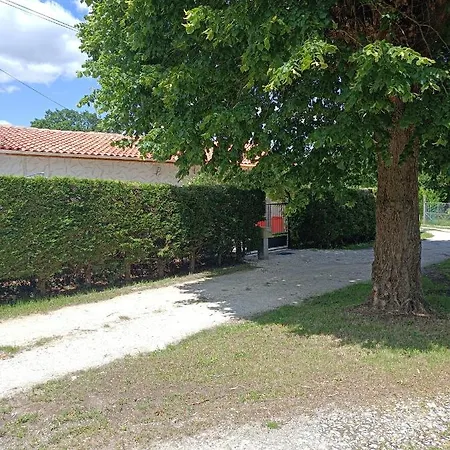 Le Clos Des Compromis Nyaraló