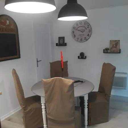 Le Clos Des Compromis Nyaraló *